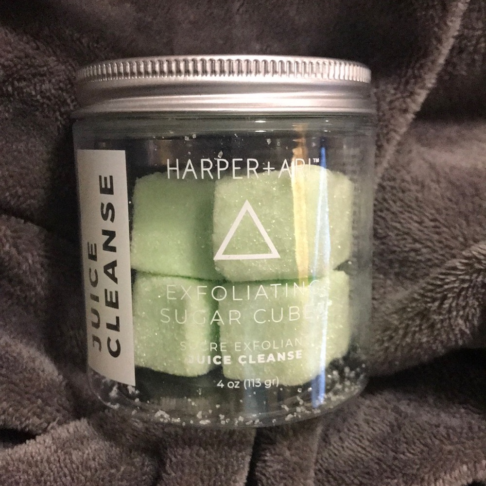 Harper + Ari Exfoliating Sugar Cubes